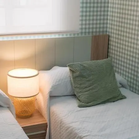Casa 8 Personas Con Jardin Holiday home Palafolls