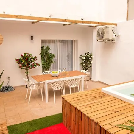 Holiday home Casa 8 Personas Con Jardin *